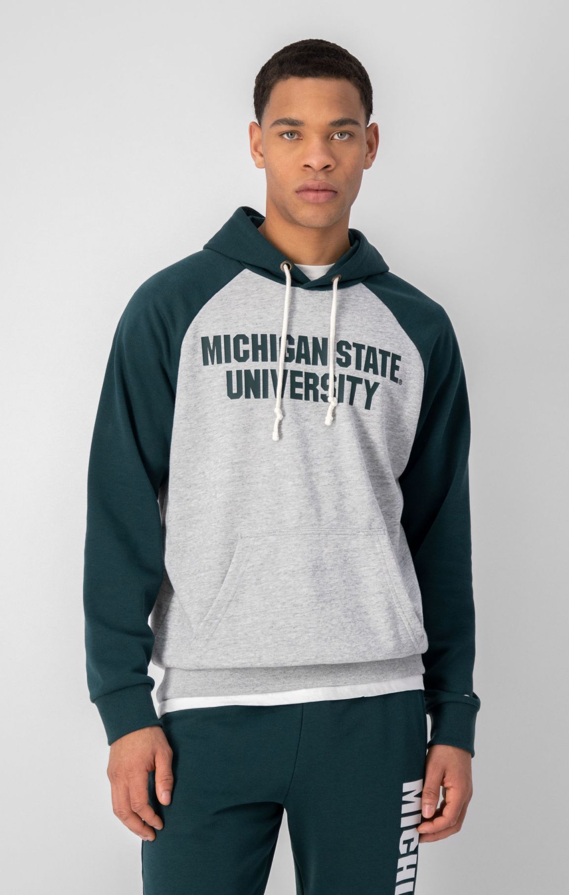 Gris Clair Sweatshirt épais à capuche et logo universitaire