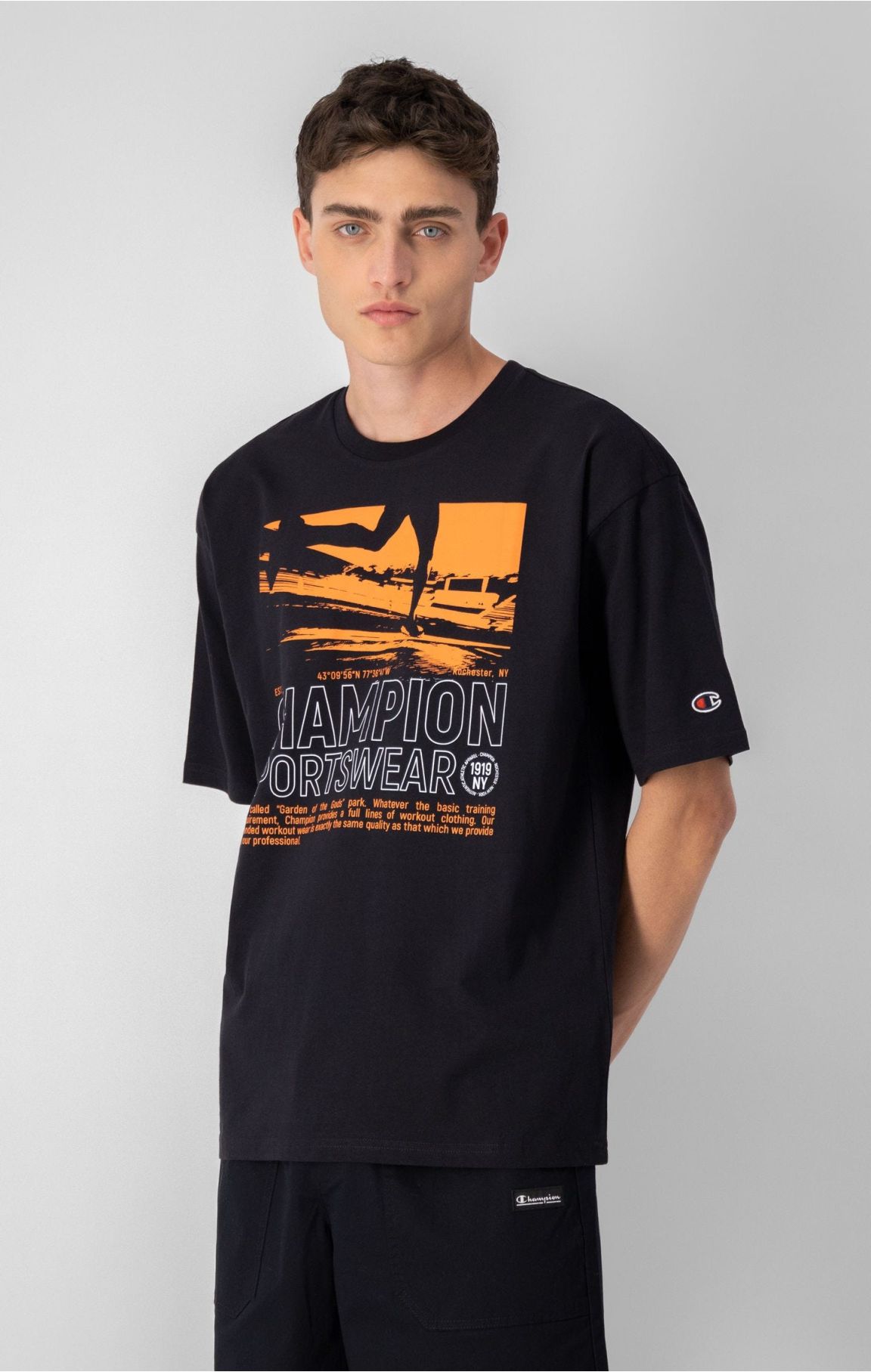 Visita lo Store di ChampionChampion Classic Tee T-Shirt Uomo 