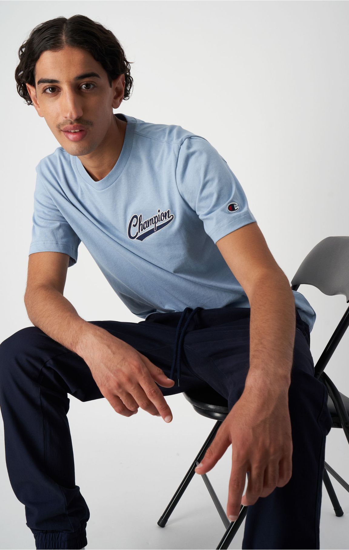 Homme Vêtements Articles de sport et dentraînement Sweats Sweat à empiècements contrastants Coton Champion pour homme en coloris Bleu 