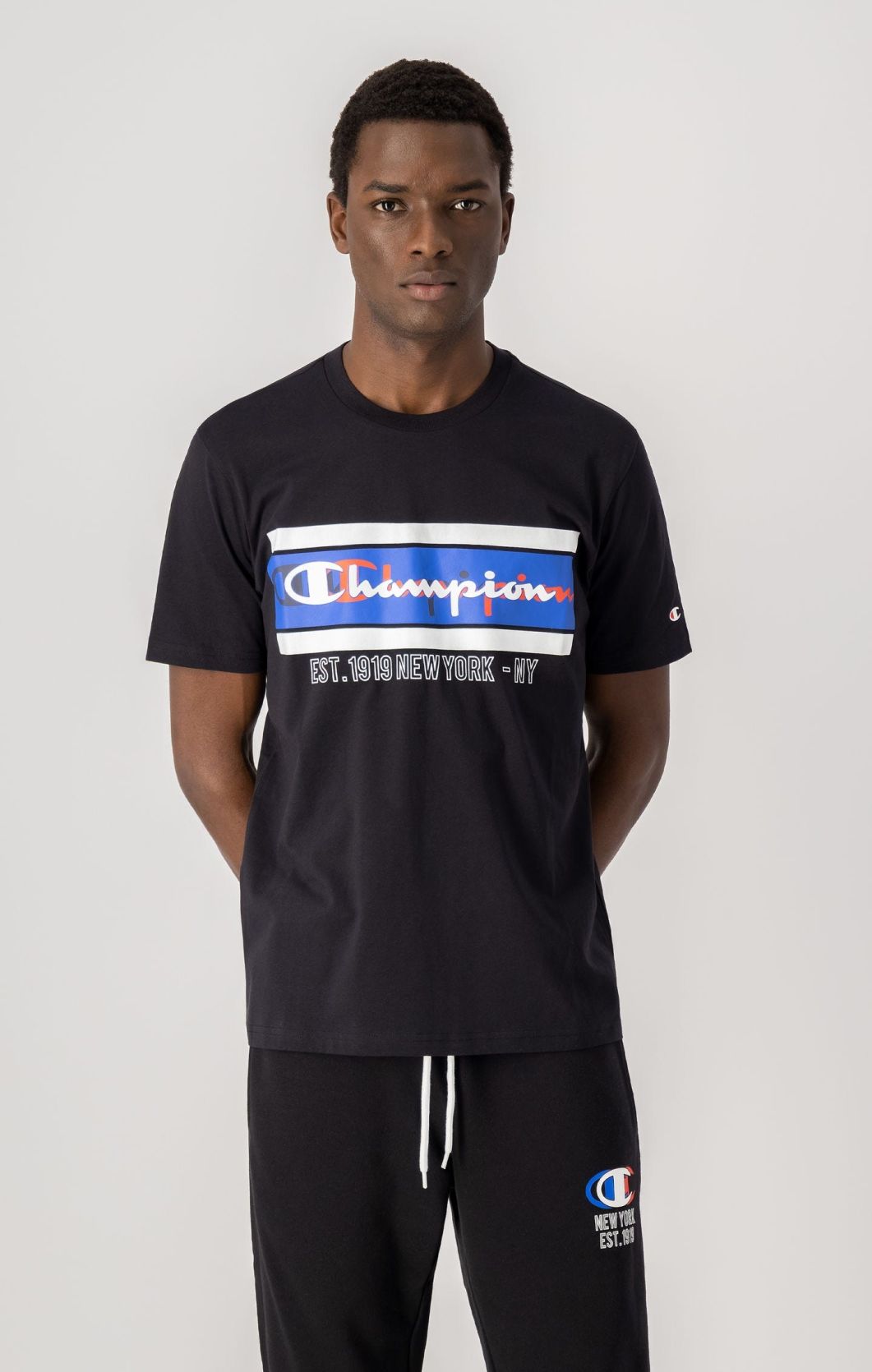 besværlige gennemskueligt Savvy Front Stripe Script Logo T-Shirt | Champion UK