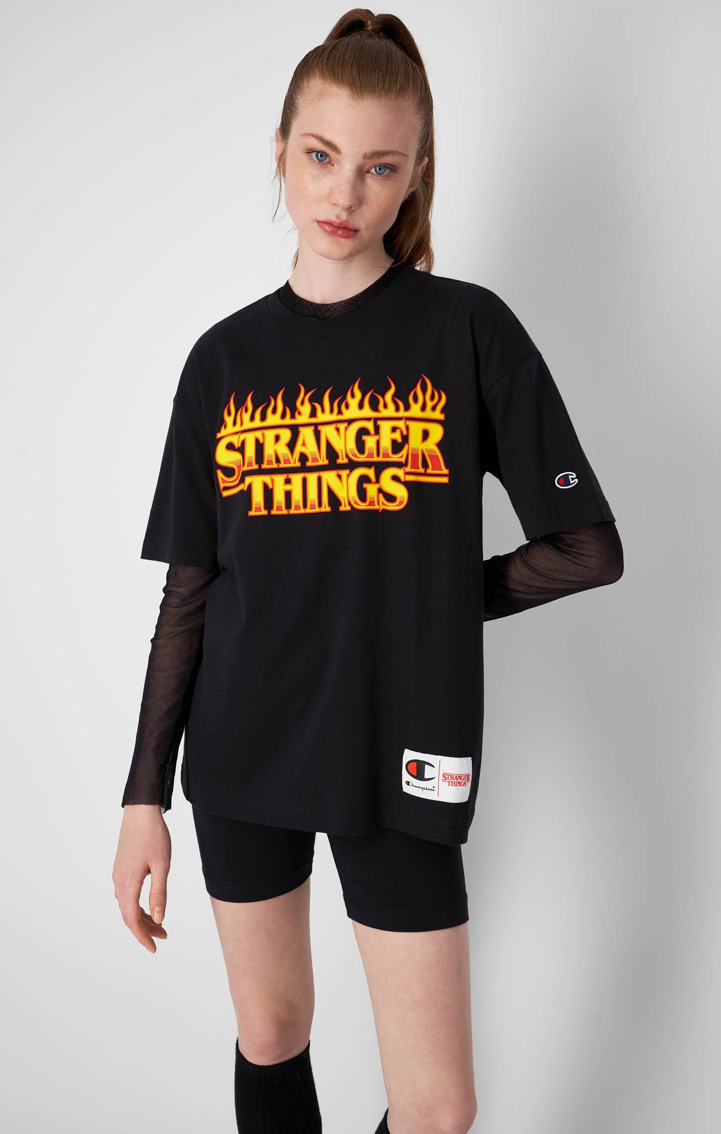 Champion X Stranger Things Camiseta Crewneck Unisex Adulto 
